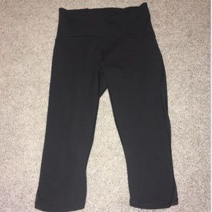 Lululemon Wunder Under cropped leggings size 8